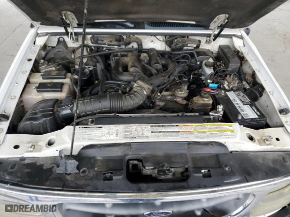 2000 Ford Explorer XLT with VIN 1FMZU73E9YZB47416, listed as a Copart auction lot 44131665 with 241,417 mi miles and Salvage Title. Bid and sale history available at carsss.com. Image 14.
