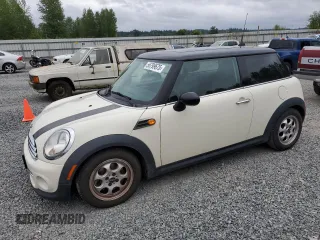 2013 MINI Hardtop with VIN WMWSU3C55DT546249, listed as a Copart auction lot 56799675 with 140,825 mi miles and Clean Title. Bid and sale history available at DreamBid. Image 1.