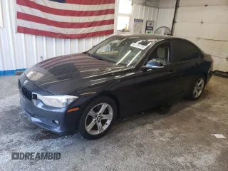 2014 BMW 3 Series 320i xDrive с VIN WBA3C3C53EP661742, выставлен на аукционе Copart как лот 62230775 с пробегом Не указан миль и Чистый • Clean title. История ставок и продаж доступна на DreamBid. Изображение 1.