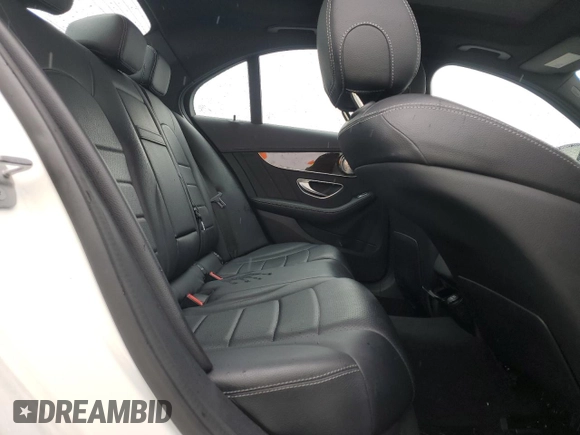 2017 Mercedes-Benz C 300 z VIN WDDWF4KB2HR242736, wystawiony jako Copart lot #57845665 z przebiegiem 138 182 mil mil oraz Szkoda całkowita • Salvage title. Historia ofert i sprzedaży dostępna na DreamBid. Obrazek 10.