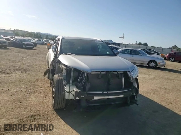 2018 Toyota Highlander SE z VIN 5TDKZRFH5JS534366, wystawiony jako Copart lot #52105255 z przebiegiem 53 972 mil mil oraz Szkoda całkowita • Salvage title. Historia ofert i sprzedaży dostępna na DreamBid. Obrazek 11.