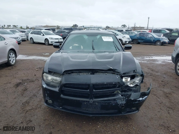 2013 Dodge Charger SXT Plus with VIN 2C3CDXHG1DH620101, listed as a IAAI auction lot 41755409 with 186,939 mi miles. Bid and sale history available at carsss.com. Image 12.