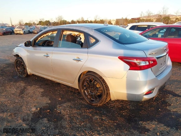 2016 Nissan Sentra SR with VIN 3N1AB7AP0GL657531, listed as a IAAI auction lot 41293684 with 128,939 mi miles. Bid and sale history available at carsss.com. Image 3.