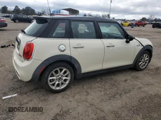 2015 MINI Hardtop 4 Door S z VIN WMWXU3C57FT892067, wystawiony jako Copart lot #46987555 z przebiegiem 66 235 mil mil oraz Szkoda całkowita • Salvage title. Historia ofert i sprzedaży dostępna na DreamBid. Obrazek 3.