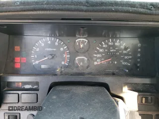 1993 Nissan Frontier z VIN 1N6SD16S0PC447364, wystawiony jako Copart lot #47932255 z przebiegiem 240 319 mil mil oraz Szkoda całkowita • Salvage title. Historia ofert i sprzedaży dostępna na DreamBid. Obrazek 9.