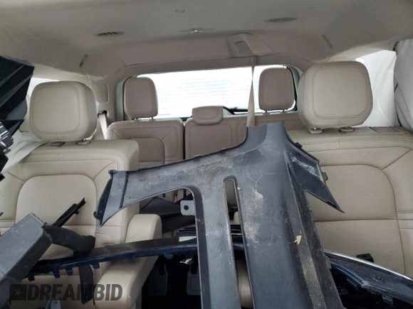 2020 Lincoln Navigator Reserve z VIN 5LMJJ2LT7LEL17146, wystawiony jako Copart lot #49923625 z przebiegiem Nie podano mil oraz Szkoda całkowita • Salvage title. Historia ofert i sprzedaży dostępna na DreamBid. Obrazek 10.