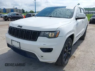 2017 Jeep Grand Cherokee Altitude с VIN 1C4RJFAG4HC864739, выставлен на аукционе IAAI как лот 42525748 с пробегом 159 388 миль миль и . История ставок и продаж доступна на DreamBid. Изображение 18.