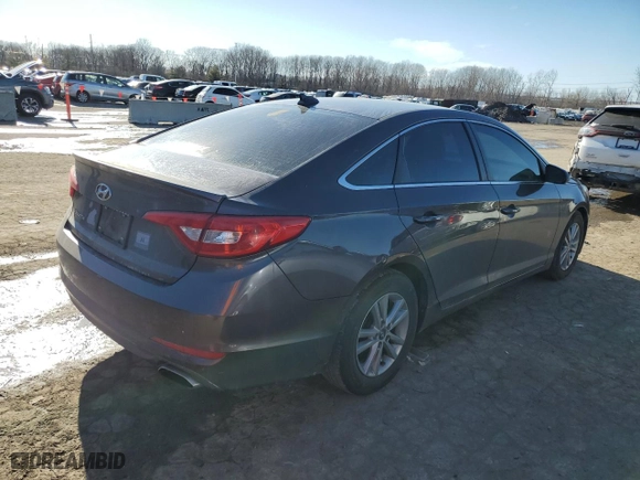 2015 Hyundai Sonata 2.4L SE with VIN 5NPE24AF3FH039106, listed as a Copart auction lot 47027725 with 122,839 mi miles and Salvage Title. Bid and sale history available at carsss.com. Image 3.