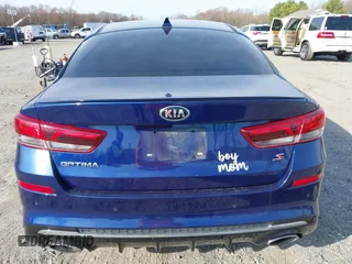 2019 Kia Optima LX with VIN 5XXGT4L38KG365515, listed as a IAAI auction lot 41829120 with 86,510 mi miles. Bid and sale history available at carsss.com. Image 16.