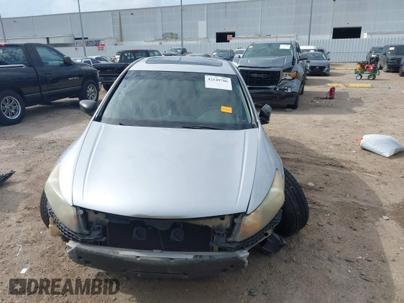 2009 Honda Accord EX-L z VIN 1HGCP26849A028250, wystawiony jako IAAI lot #42149706 z przebiegiem 191 294 mil mil oraz . Historia ofert i sprzedaży dostępna na DreamBid. Obrazek 13.