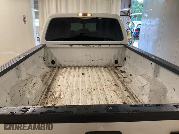 2014 Ford F-250 XL z VIN 1FT7W2BT4EEA24974, wystawiony jako IAAI lot #42792600 z przebiegiem 387 974 mil mil oraz . Historia ofert i sprzedaży dostępna na DreamBid. Obrazek 2.