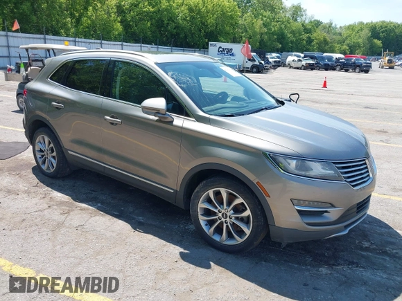 2017 Lincoln MKC Select with VIN 5LMCJ2D9XHUL46424, listed as a IAAI auction lot 42363939 with Not provided miles and . Bid and sale history available at DreamBid. Image 1.