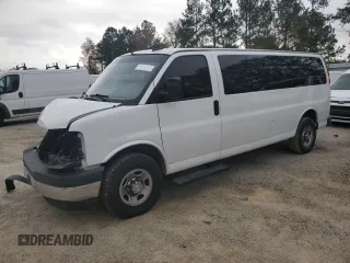 2017 Chevrolet Express Passenger LT z VIN 1GAZGPFF4H1343450, wystawiony jako Copart lot #84738374 z przebiegiem 152 461 mil mil oraz Szkoda całkowita • Salvage title. Historia ofert i sprzedaży dostępna na DreamBid. Obrazek 1.
