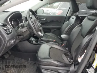 2020 Jeep Compass Latitude with VIN 3C4NJDBB6LT205290, listed as a Copart auction lot 86425454 with 68,670 mi miles and Salvage title. Bid and sale history available at DreamBid. Image 7.