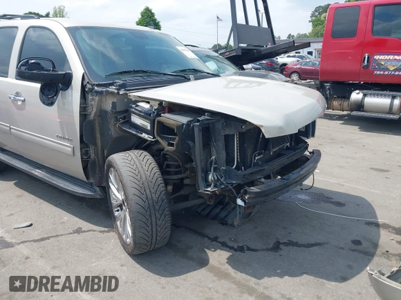 2010 Chevrolet Tahoe LT с VIN 1GNUCBE09AR216446, выставлен на аукционе IAAI как лот 42002298 с пробегом 278 738 миль миль и . История ставок и продаж доступна на DreamBid. Изображение 6.