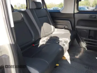 2005 Honda Element LX with VIN 5J6YH18325L008312, listed as a IAAI auction lot 41731628 with 177,797 mi miles and . Bid and sale history available at DreamBid. Image 8.
