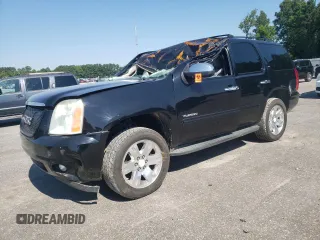 2010 GMC Yukon SLT with VIN 1GKUCCE04AR285385, listed as a Copart auction lot 67070084 with 166,401 mi miles and Salvage Title. Bid and sale history available at carsss.com. Image 1.