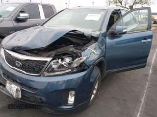 2014 Kia Sorento LX with VIN 5XYKT3A66EG440701, listed as a IAAI auction lot 42067372 with 40,559 mi miles and . Bid and sale history available at DreamBid. Image 12.