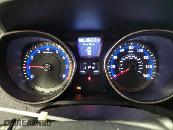 2013 Hyundai Elantra с VIN KMHD35LE8DU137534, выставлен на аукционе Copart как лот 57162405 с пробегом 252 852 миль миль и Списание • Salvage title. История ставок и продаж доступна на DreamBid. Изображение 9.