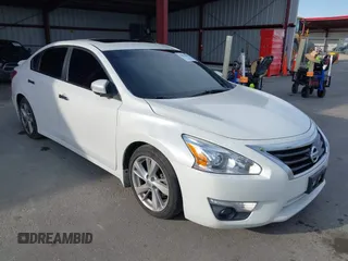 2013 Nissan Altima SL z VIN 1N4BL3AP9DC234645, wystawiony jako IAAI lot #42034822 z przebiegiem 190 148 mil mil oraz . Historia ofert i sprzedaży dostępna na DreamBid. Obrazek 1.