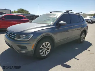 2018 Volkswagen Tiguan S with VIN 3VV1B7AX4JM037328, listed as a Copart auction lot 50067275 with 213,669 mi miles and Clean Title. Bid and sale history available at carsss.com. Image 1.