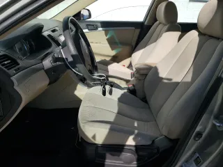 2010 Hyundai Sonata GLS z VIN 5NPET4AC7AH580719, wystawiony jako Copart lot #59948815 z przebiegiem 158 797 mil mil oraz Czysty tytuł • Clean title. Historia ofert i sprzedaży dostępna na DreamBid. Obrazek 7.