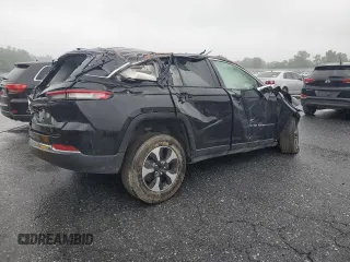 2024 Jeep Grand Cherokee z VIN 1C4RJYB68RC710716, wystawiony jako Copart lot #61194385 z przebiegiem Nie podano mil oraz Nie do naprawy • Non repairable. Historia ofert i sprzedaży dostępna na DreamBid. Obrazek 3.