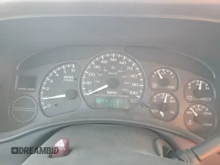 2002 Chevrolet Avalanche with VIN 3GNEC13T32G184641, listed as a Copart auction lot 73548844 with 183,307 mi miles and Salvage Title. Bid and sale history available at carsss.com. Image 9.