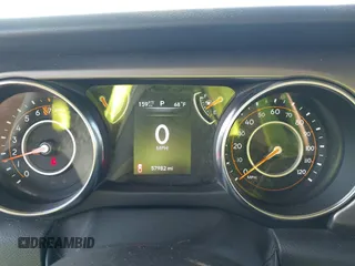2023 Jeep Gladiator Sport S с VIN 1C6HJTAG0PL533933, выставлен на аукционе IAAI как лот 42351470 с пробегом 57 982 миль миль и . История ставок и продаж доступна на DreamBid. Изображение 7.