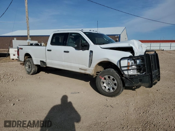 2024 Ford F-350 XL с VIN 1FT8W3BT1REE21588, выставлен на аукционе Copart как лот 47617935 с пробегом 11 223 миль миль и Списание • Salvage title. История ставок и продаж доступна на DreamBid. Изображение 4.