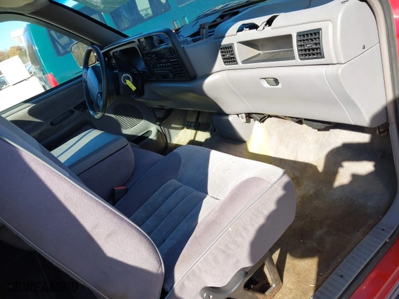 1996 Dodge Ram 1500 with VIN 1B7HC16Y4TS675808, listed as a IAAI auction lot 40653151 with 245,747 mi miles. Bid and sale history available at carsss.com. Image 5.