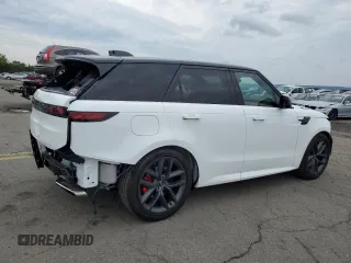 2024 Land Rover Range Rover Sport Dynamic SE with VIN SAL1L9FU3RA178480, listed as a Copart auction lot 63437934 with 4,583 mi miles and Salvage Title. Bid and sale history available at DreamBid. Image 3.