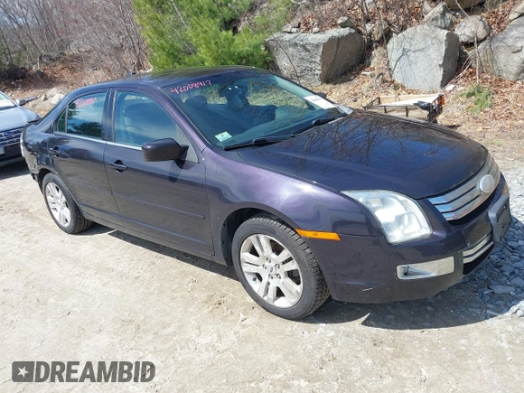 2007 Ford Fusion SEL with VIN 3FAHP02197R189283, listed as a IAAI auction lot 42008917 with 139,508 mi miles. Bid and sale history available at carsss.com. Image 1.