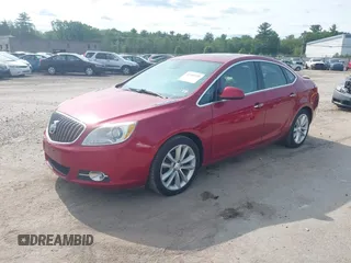 2015 Buick Verano Group z VIN 1G4PS5SK3F4174095, wystawiony jako IAAI lot #42401925 z przebiegiem 98 214 mil mil oraz . Historia ofert i sprzedaży dostępna na DreamBid. Obrazek 2.