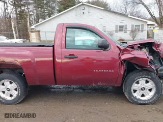 2013 Chevrolet Silverado 1500 LT with VIN 1GCNKSE01DZ168655, listed as a IAAI auction lot 41488652 with 102,224 mi miles. Bid and sale history available at carsss.com. Image 14.