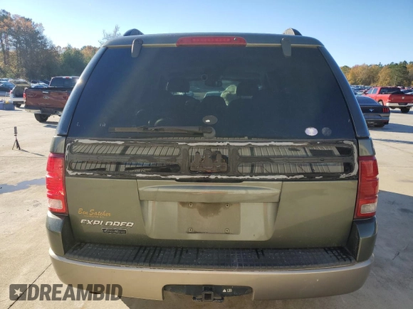 2004 Ford Explorer Eddie Bauer z VIN 1FMZU64K44UA81041, wystawiony jako Copart lot #84689544 z przebiegiem 207 572 mil mil oraz Szkoda całkowita • Salvage title. Historia ofert i sprzedaży dostępna na DreamBid. Obrazek 6.