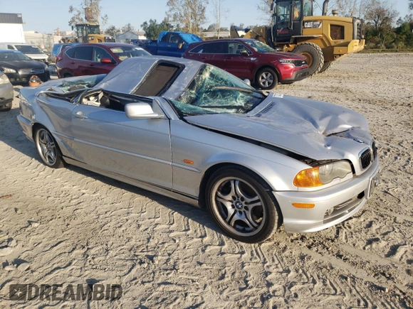2001 BMW 3 Series 330Ci with VIN WBABN53461JU30596, listed as a Copart auction lot 73833734 with 132,821 mi miles and Salvage Title. Bid and sale history available at carsss.com. Image 4.