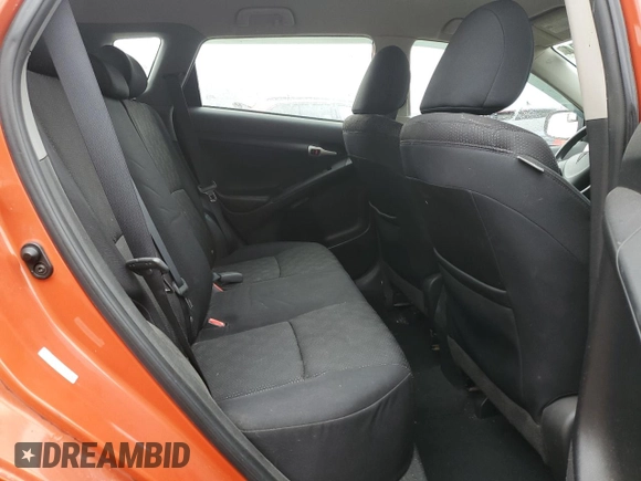 2010 Pontiac Vibe w/1SA with VIN 5Y2SP6E88AZ407552, listed as a Copart auction lot 76584304 with 103,395 mi miles and Clean Title. Bid and sale history available at carsss.com. Image 10.