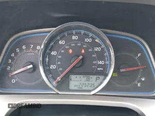 2013 Toyota RAV4 Limited with VIN 2T3YFREV1DW005302, listed as a IAAI auction lot 42581916 with 225,235 mi miles and . Bid and sale history available at DreamBid. Image 7.