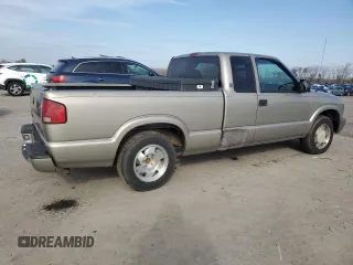 2002 GMC Sonoma SL Fleet with VIN 1GTCS19W428101390, listed as a Copart auction lot 44674455 with 168,370 mi miles and Salvage Title. Bid and sale history available at carsss.com. Image 3.