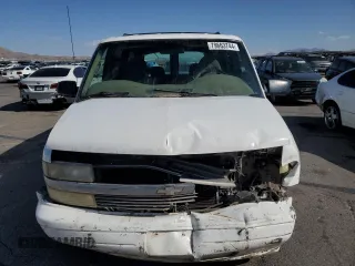 1998 Chevrolet Astro with VIN 1GNDM19W0WB171290, listed as a Copart auction lot 79663744 with 137,779 mi miles and Salvage Title. Bid and sale history available at carsss.com. Image 5.