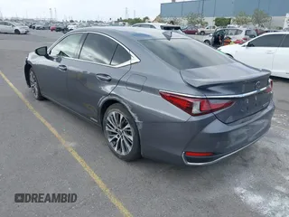 2019 Lexus ES 300h with VIN JTHB21B19K2022809, listed as a IAAI auction lot 42484103 with 62,596 mi miles and . Bid and sale history available at DreamBid. Image 6.