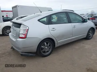 2009 Toyota Prius with VIN JTDKB20U693504825, listed as a IAAI auction lot 41731807 with 247,433 mi miles. Bid and sale history available at carsss.com. Image 4.