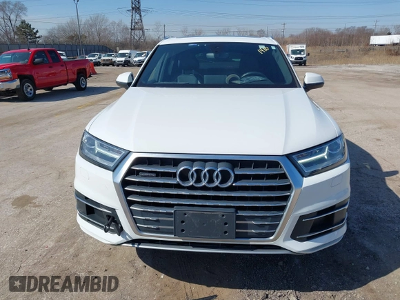 2018 Audi Q7 Premium Plus with VIN WA1LHAF76JD003831, listed as a IAAI auction lot 41781410 with 81,225 mi miles. Bid and sale history available at carsss.com. Image 12.