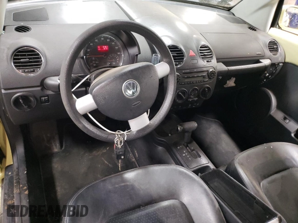 2006 Volkswagen Beetle с VIN 3VWRF31YX6M311661, выставлен на аукционе Copart как лот 51855285 с пробегом 98 703 миль миль и Списание • Salvage title. История ставок и продаж доступна на DreamBid. Изображение 8.