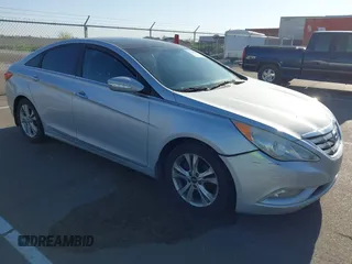 2012 Hyundai Sonata SE z VIN 5NPEC4AC8CH382315, wystawiony jako IAAI lot #42166806 z przebiegiem 210 839 mil mil oraz . Historia ofert i sprzedaży dostępna na DreamBid. Obrazek 1.