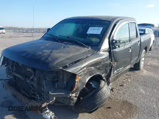 2008 Nissan Titan SE with VIN 1N6BA07DX8N360208, listed as a IAAI auction lot 41699352 with 281,612 mi miles. Bid and sale history available at carsss.com. Image 2.