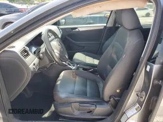 2011 Volkswagen Jetta SEL with VIN 3VWLZ7AJ8BM101755, listed as a Copart auction lot 58893045 with 147,319 mi miles and Clean title. Bid and sale history available at DreamBid. Image 7.