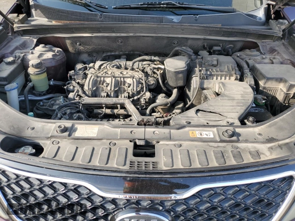 2013 Kia Sorento SX with VIN 5XYKWDA25DG384405, listed as a Copart auction lot 51338295 with 143,867 mi miles and Salvage Title. Bid and sale history available at carsss.com. Image 12.