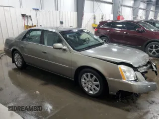 2011 Cadillac DTS Premium Collection z VIN 1G6KH5E68BU143689, wystawiony jako Copart lot #51861855 z przebiegiem 124 522 mil mil oraz Szkoda całkowita • Salvage title. Historia ofert i sprzedaży dostępna na DreamBid. Obrazek 4.